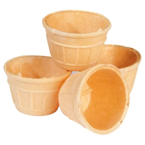 Vier essbare Mini-Waffelbecher, ideal für Marmelade, Soßen, Eis oder kreative Lebensmittelpräsentationen.