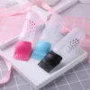Praktische Kamm-Applikatorflaschen in verschiedenen Farben – ideal zum präzisen Auftragen von Haarfarbe & Haaröl.